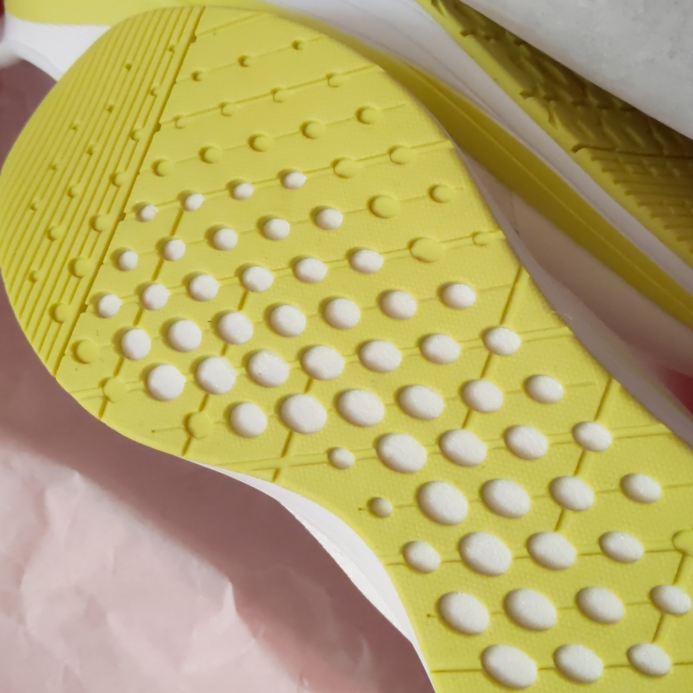 NIB - Athletic Shoes - Picture 3 of 4